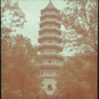 Hiller 09-047 : Linggu Pagoda in Nanking 